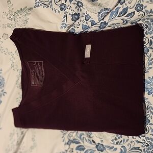 Figs NWOT Scrub Top Catarina- Deep Purple Large